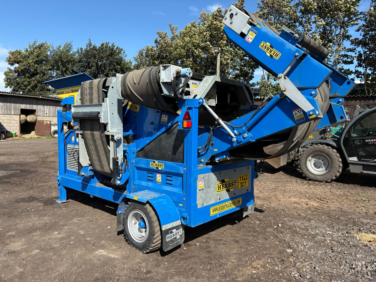 Herbst HCS74 - Screener: gambar 3 Herbst HCS74 - Screener: gambar 3