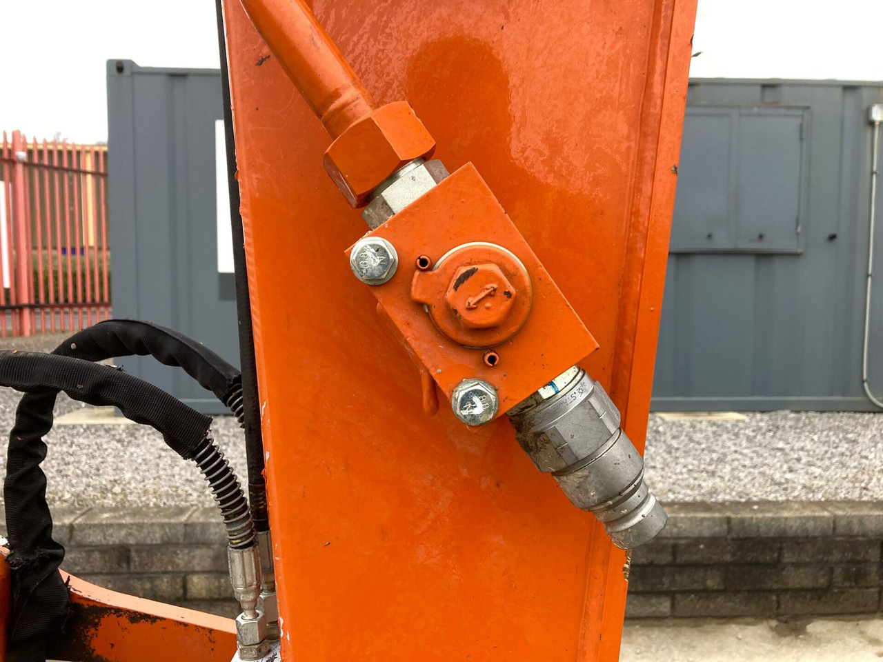 Ekskavator mini Hitachi ZX85USBR-6 2PB: gambar 12
