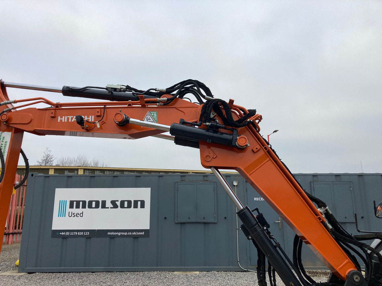 Ekskavator mini Hitachi ZX85USBR-6 2PB: gambar 14