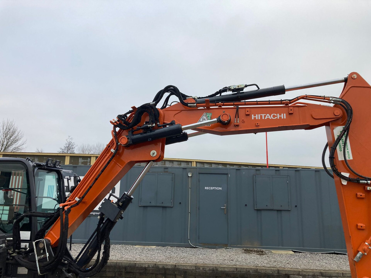 Ekskavator mini Hitachi ZX85USBR-6 2PB: gambar 15