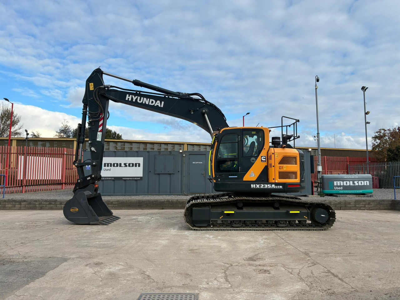 Hyundai HX235ALCR - Ekskavator perayap: gambar 2 Hyundai HX235ALCR - Ekskavator perayap: gambar 2