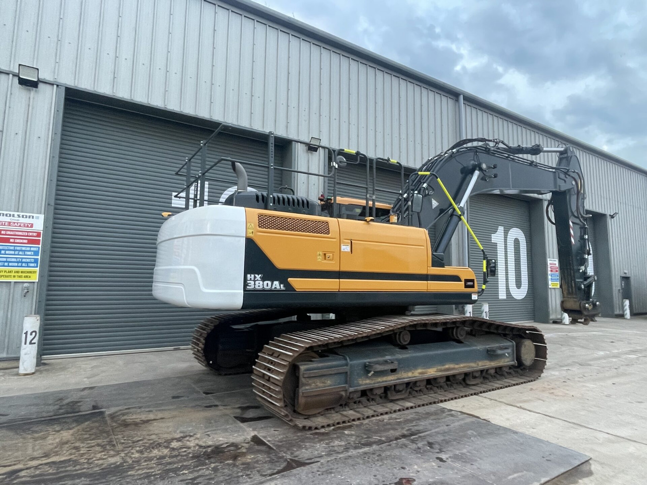 Hyundai HX380AL - Ekskavator perayap: gambar 5 Hyundai HX380AL - Ekskavator perayap: gambar 5