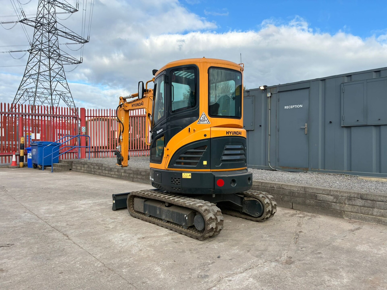 Hyundai R30Z-9AK - Ekskavator mini: gambar 3 Hyundai R30Z-9AK - Ekskavator mini: gambar 3