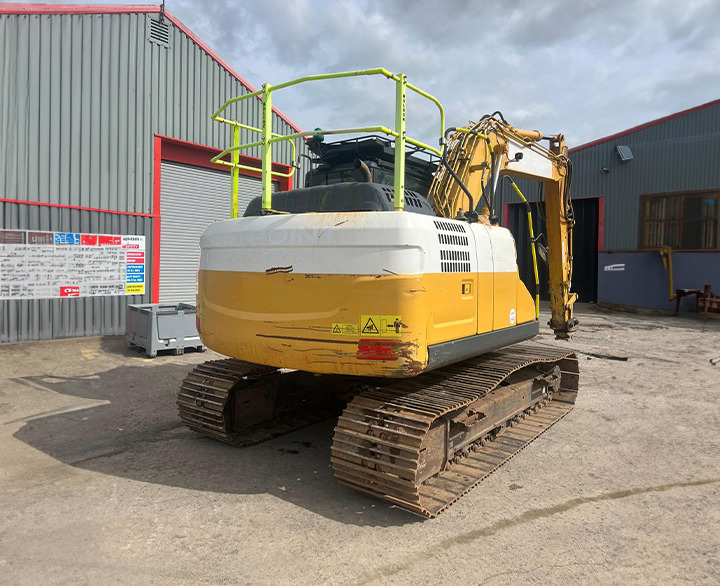 Kobelco SK130LC-11 - Ekskavator perayap: gambar 5 Kobelco SK130LC-11 - Ekskavator perayap: gambar 5