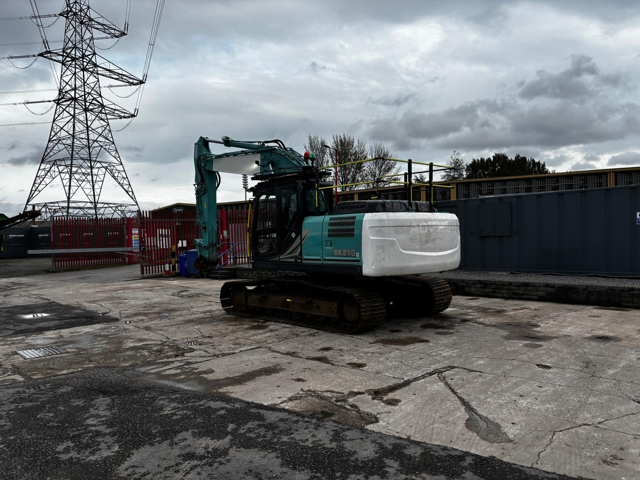 Kobelco SK210LC-11 - Ekskavator perayap: gambar 3 Kobelco SK210LC-11 - Ekskavator perayap: gambar 3