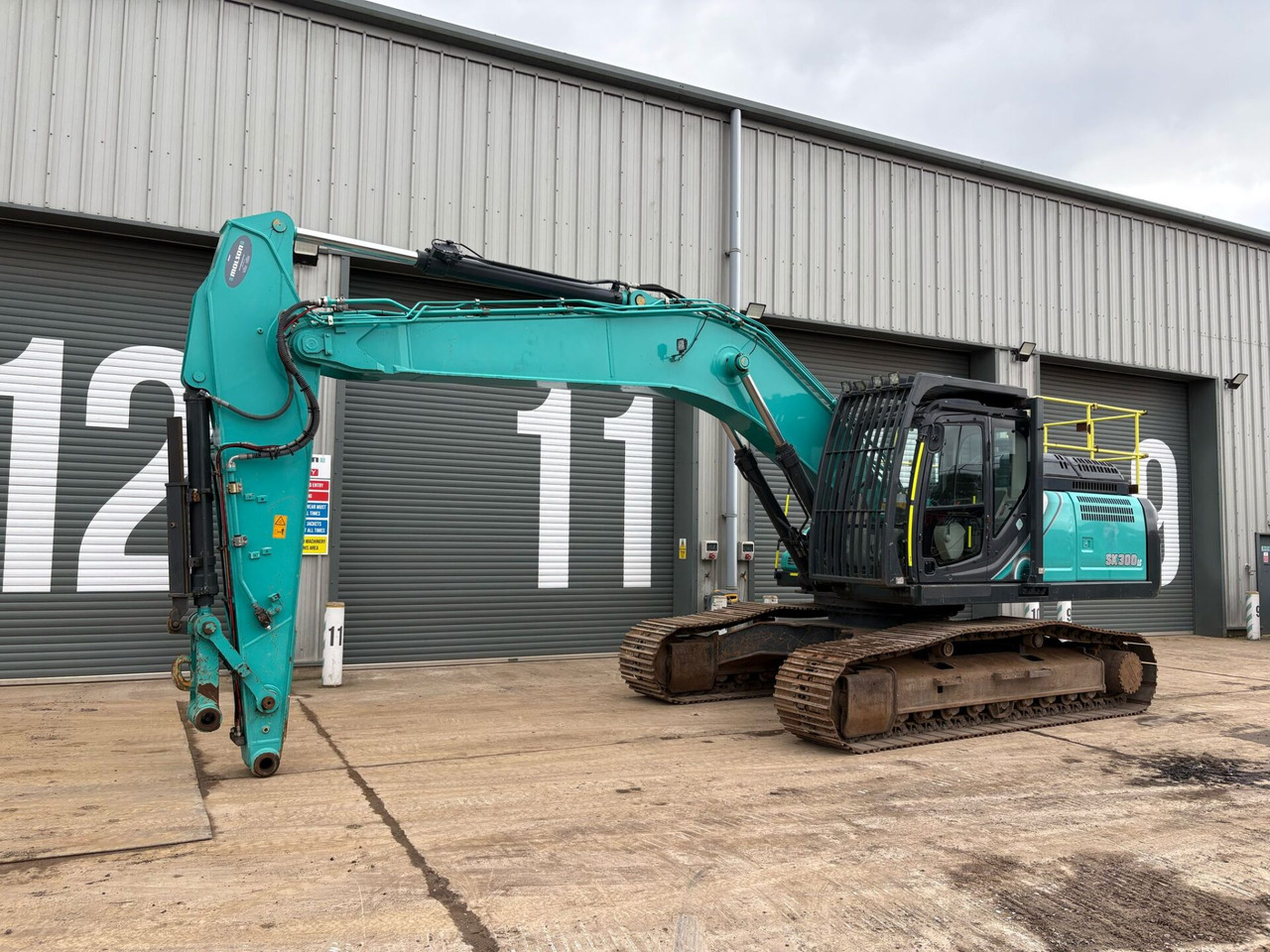 Kobelco SK300LC-10E - Ekskavator perayap: gambar 1 Kobelco SK300LC-10E - Ekskavator perayap: gambar 1