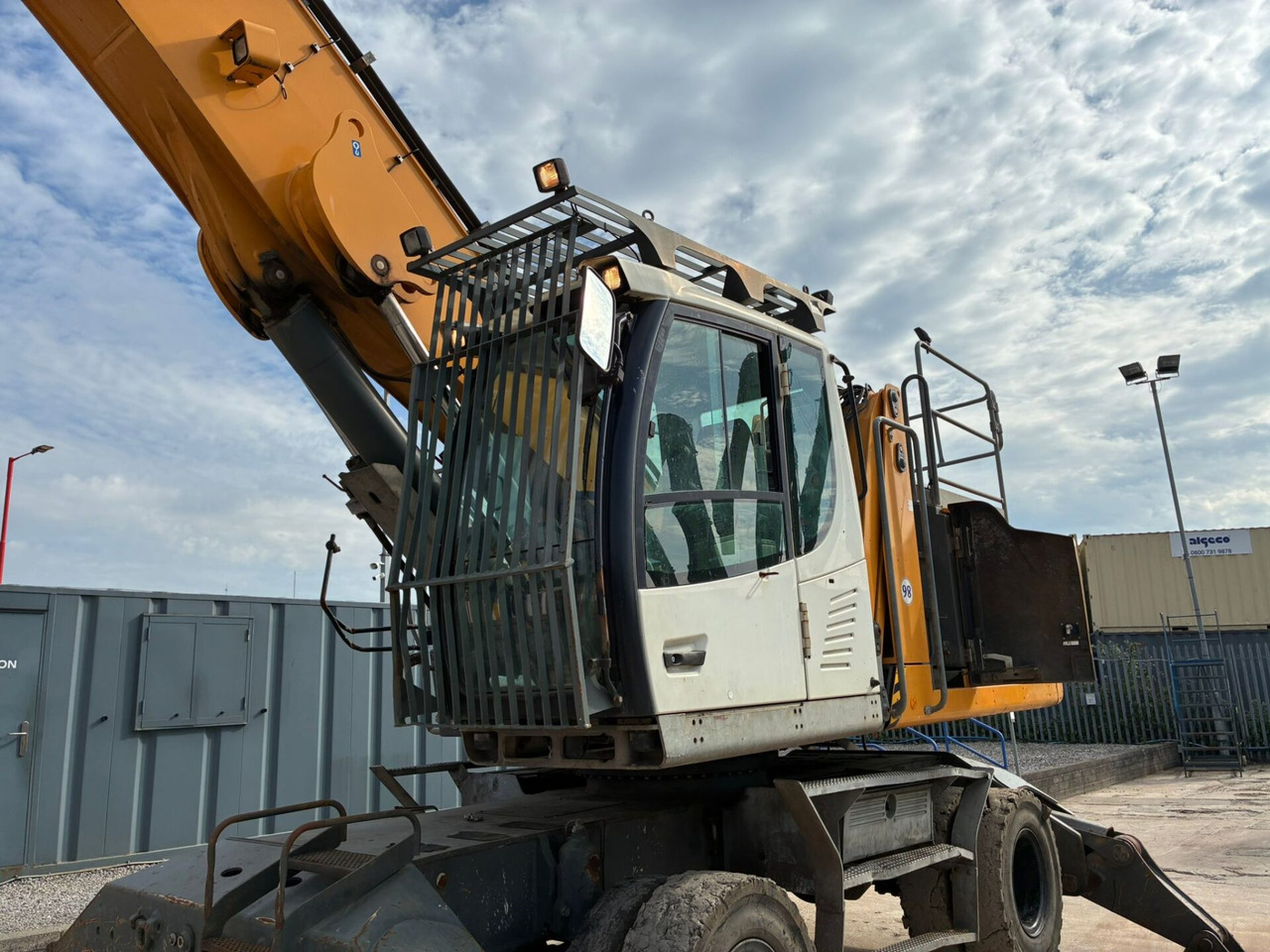 Mesin pengisi Liebherr LH40M: gambar 20 Mesin pengisi Liebherr LH40M: gambar 20