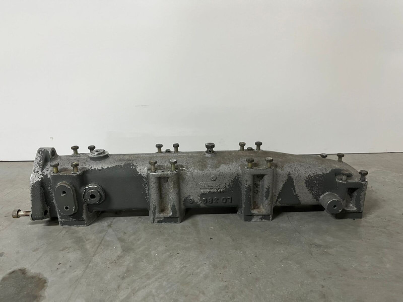 Liebherr A974 / P974 / R942 / R944 - Suku Cadang Mesin: gambar 2 Liebherr A974 / P974 / R942 / R944 - Suku Cadang Mesin: gambar 2