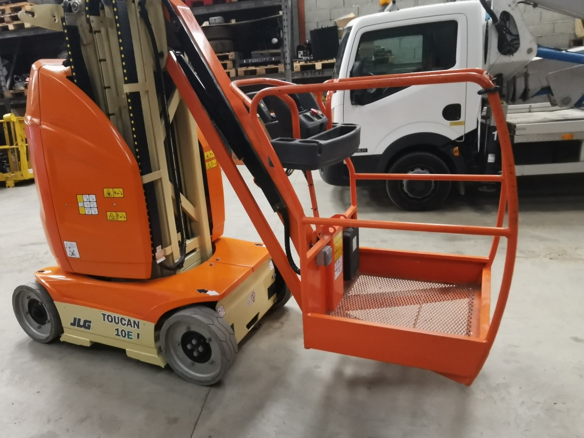 JLG Toucan 10E - Lift tiang vertikal: gambar 1 JLG Toucan 10E - Lift tiang vertikal: gambar 1