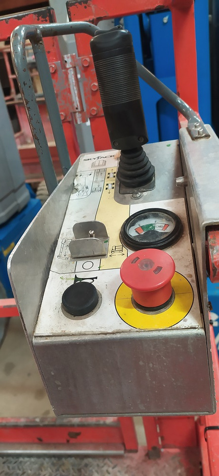 SKYJACK SJ16 - Lift tiang vertikal: gambar 3 SKYJACK SJ16 - Lift tiang vertikal: gambar 3