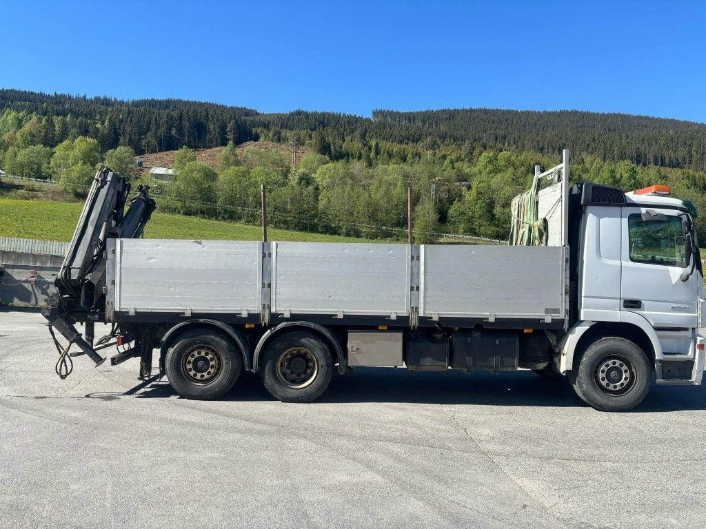 Mercedes-Benz ACTROS 2544 med HIAB 122-E-3 kran 12 tm - Truk derek: gambar 2 Mercedes-Benz ACTROS 2544 med HIAB 122-E-3 kran 12 tm - Truk derek: gambar 2