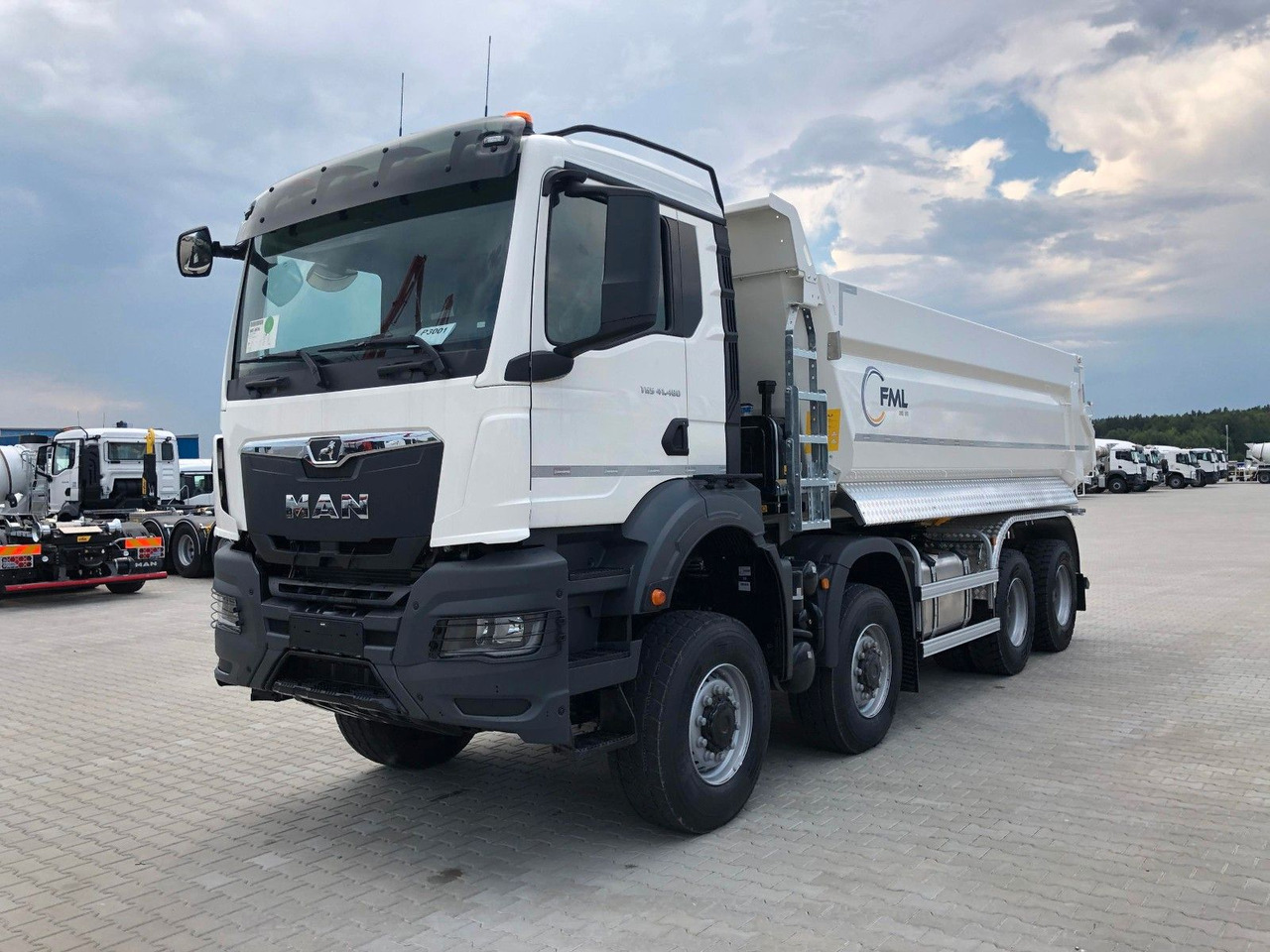 MAN TGS 41.480 GSR 8x4/8x6/8x8 FML KIPPER - Truk jungkit: gambar 2 MAN TGS 41.480 GSR 8x4/8x6/8x8 FML KIPPER - Truk jungkit: gambar 2