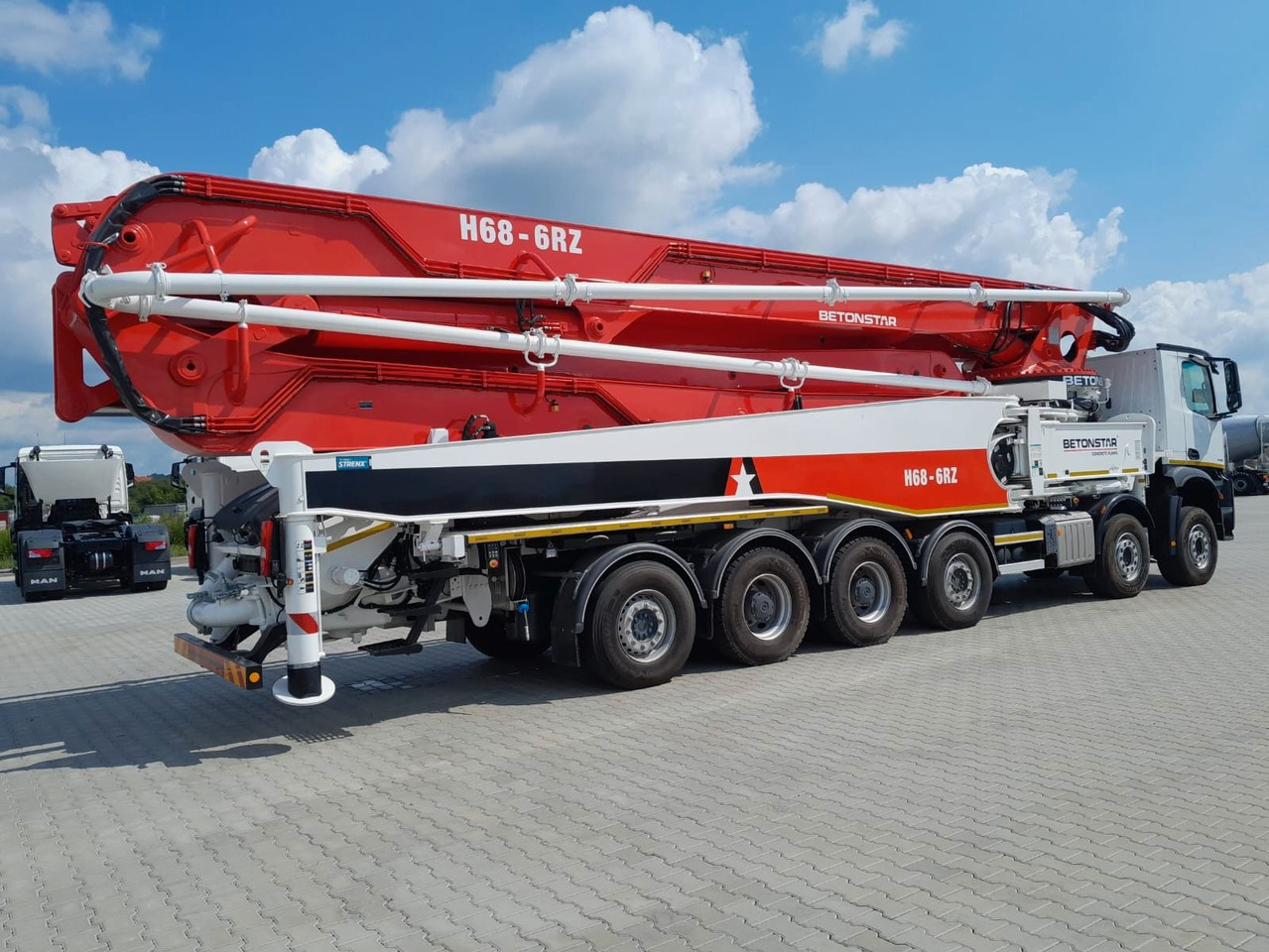 Mercedes-Benz AROCS 4451 BETONSTAR H68.20-6RZ - Truk pompa beton: gambar 4 Mercedes-Benz AROCS 4451 BETONSTAR H68.20-6RZ - Truk pompa beton: gambar 4