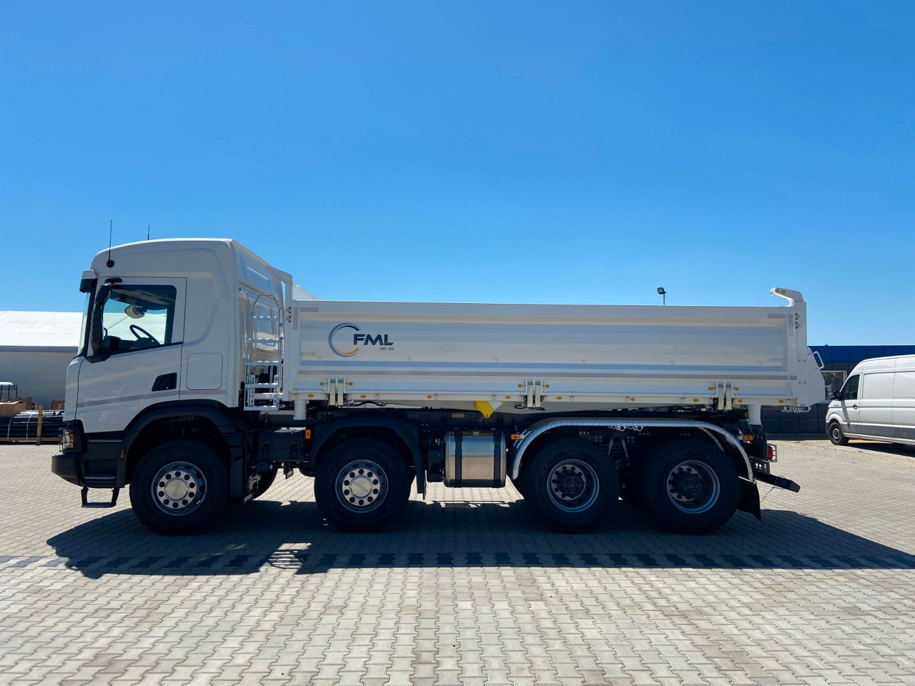 Scania P420 8x4 FML DREISEITENKIPPER - Truk jungkit: gambar 4 Scania P420 8x4 FML DREISEITENKIPPER - Truk jungkit: gambar 4