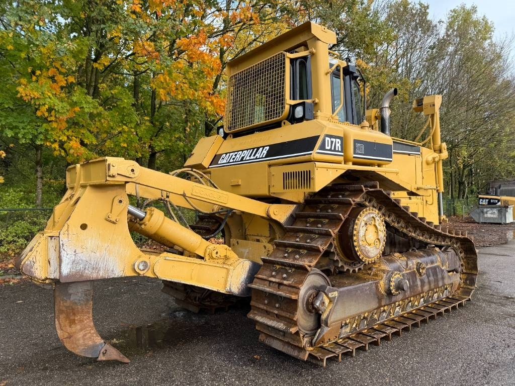 CAT D7R XR CE / LOW HOURS / TOP CONDITION - Bulldozer: gambar 5 CAT D7R XR CE / LOW HOURS / TOP CONDITION - Bulldozer: gambar 5