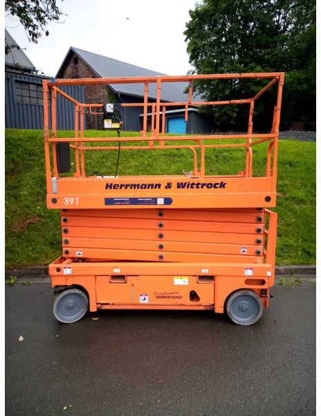 Haulotte Compact 14 - Scissor lifts: gambar 5 Haulotte Compact 14 - Scissor lifts: gambar 5