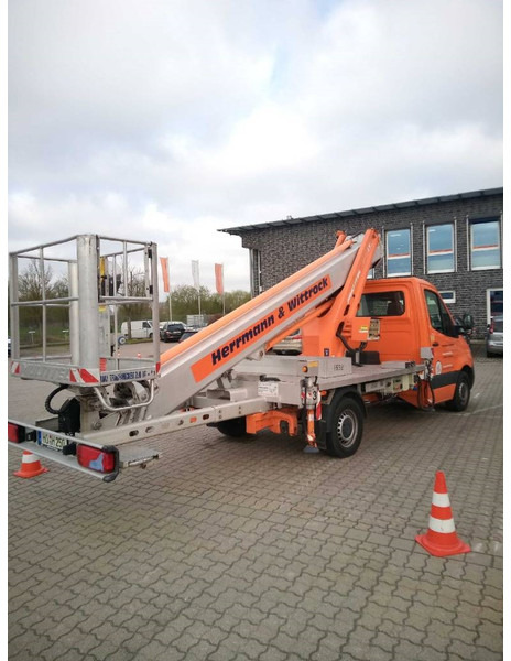 Multitel MTE 270 - Platform udara yang dipasang di truk: gambar 4 Multitel MTE 270 - Platform udara yang dipasang di truk: gambar 4