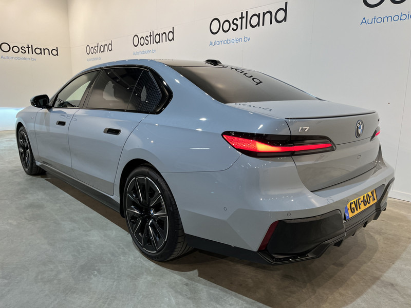 BMW i7 xDrive60 106 kWh / M Sportpakket / Panoramadak / Bowers & Wilkins / 11.600 KM !! - Mobil sedan: gambar 4 BMW i7 xDrive60 106 kWh / M Sportpakket / Panoramadak / Bowers & Wilkins / 11.600 KM !! - Mobil sedan: gambar 4