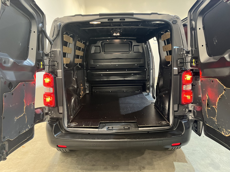 Citroën Jumpy 2.0 BlueHDI L2 120 PK / Euro 6 / Airco / Cruise Control / CarPlay / PDC / Navigatie / 3-Zits - Van kecil: gambar 5 Citroën Jumpy 2.0 BlueHDI L2 120 PK / Euro 6 / Airco / Cruise Control / CarPlay / PDC / Navigatie / 3-Zits - Van kecil: gambar 5