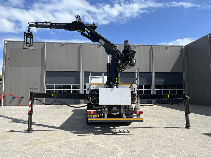 Mercedes-Benz ANTOS 2546 6X2 Bouwstoffenauto / Open laadbak vv KRAAN MKG HLK 221-3 met Palletklem - Truk flatbed, Truk derek: gambar 4 Mercedes-Benz ANTOS 2546 6X2 Bouwstoffenauto / Open laadbak vv KRAAN MKG HLK 221-3 met Palletklem - Truk flatbed, Truk derek: gambar 4