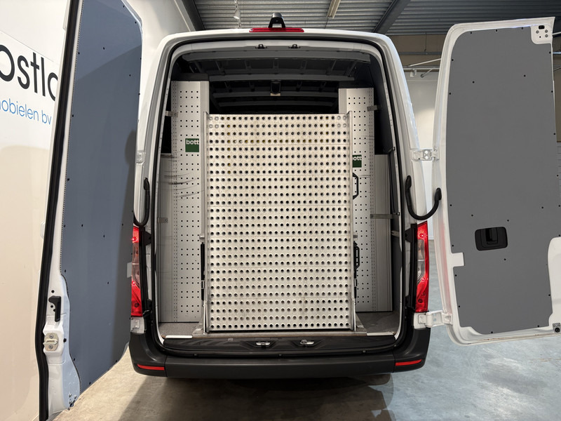 Mercedes-Benz Sprinter 311 CDI L2H2 / Euro 6 / Servicebus / Bott inrichting / 220V / Airco / Oprijplaat / Compressor / CarPlay / Camera / 85.395 KM !! - Van panel: gambar 4 Mercedes-Benz Sprinter 311 CDI L2H2 / Euro 6 / Servicebus / Bott inrichting / 220V / Airco / Oprijplaat / Compressor / CarPlay / Camera / 85.395 KM !! - Van panel: gambar 4