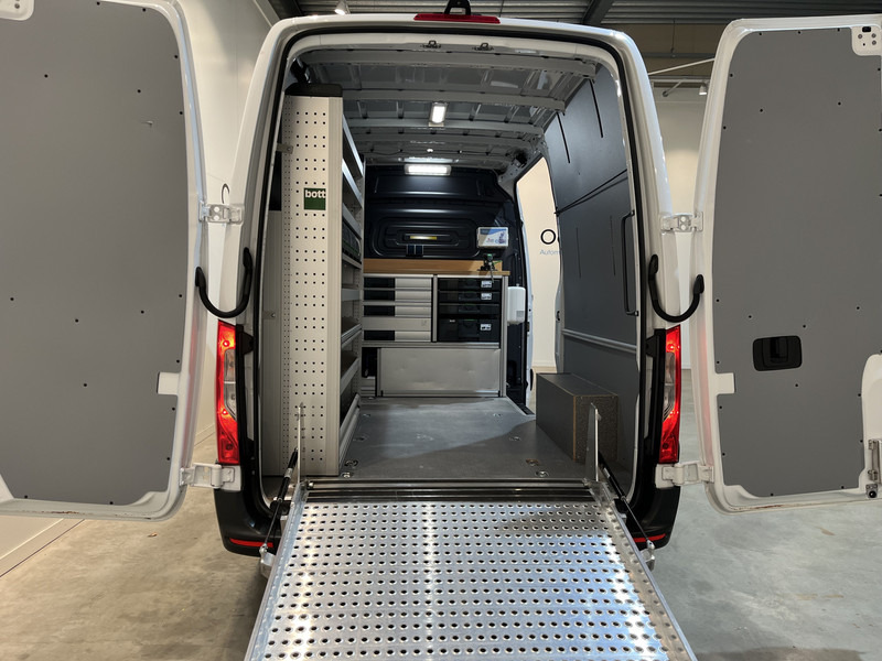 Mercedes-Benz Sprinter 311 CDI L2H2 RWD / Euro 6 / Servicebus / Bott inrichting / 220V / Airco / Oprijplaat / Compressor / CarPlay / Camera - Van panel: gambar 3 Mercedes-Benz Sprinter 311 CDI L2H2 RWD / Euro 6 / Servicebus / Bott inrichting / 220V / Airco / Oprijplaat / Compressor / CarPlay / Camera - Van panel: gambar 3