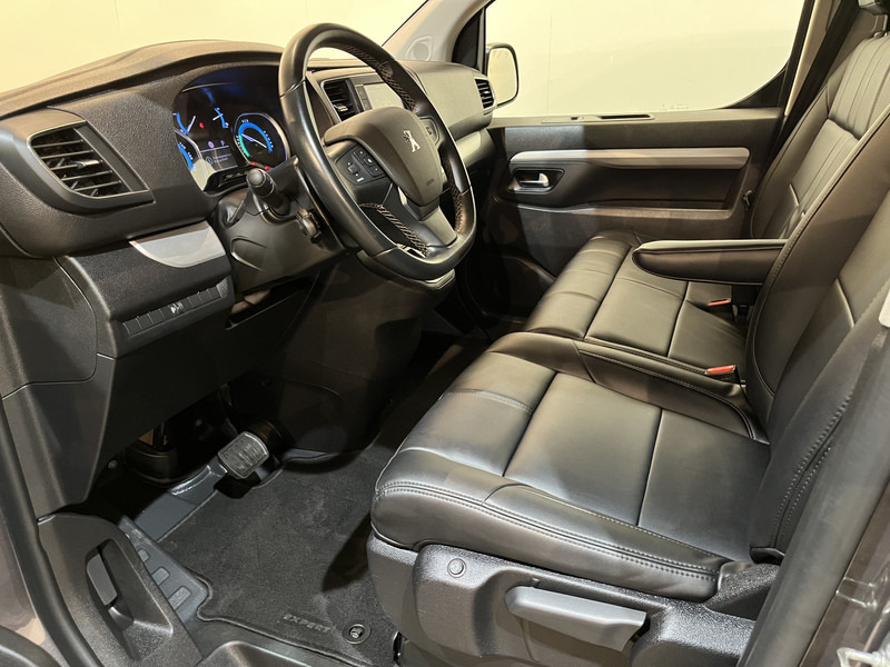 Peugeot e-Expert EV L3 DC Dubbel Cabine 75 kWh / 2X Schuifdeur / Trekhaak / Camera / Leder / CarPlay / Navigatie / Clima / Cruise / 49.300 KM !! - Van kecil, Van kombi: gambar 5 Peugeot e-Expert EV L3 DC Dubbel Cabine 75 kWh / 2X Schuifdeur / Trekhaak / Camera / Leder / CarPlay / Navigatie / Clima / Cruise / 49.300 KM !! - Van kecil, Van kombi: gambar 5