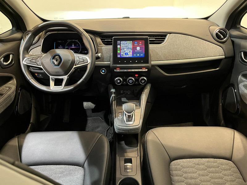 Renault ZOE R110 Experience 52 kWh (Huuraccu) / CarPlay / Camera / Airco / Cruise Control / LMV / Navigatie / 11.000 KM !! Prijs ex BTW € 11.500,- - Mobil: gambar 2 Renault ZOE R110 Experience 52 kWh (Huuraccu) / CarPlay / Camera / Airco / Cruise Control / LMV / Navigatie / 11.000 KM !! Prijs ex BTW € 11.500,- - Mobil: gambar 2
