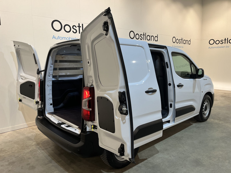 Toyota PROACE CITY Electric Live 50 kWh / 100% elektrisch !! / CCS Snellader / Airco / Cruise Control / CarPlay / Navigatie / Camera / 6.200 KM !! Z.G.A.N. / BPM VRIJ !! - Van kecil, Van listrik: gambar 4 Toyota PROACE CITY Electric Live 50 kWh / 100% elektrisch !! / CCS Snellader / Airco / Cruise Control / CarPlay / Navigatie / Camera / 6.200 KM !! Z.G.A.N. / BPM VRIJ !! - Van kecil, Van listrik: gambar 4