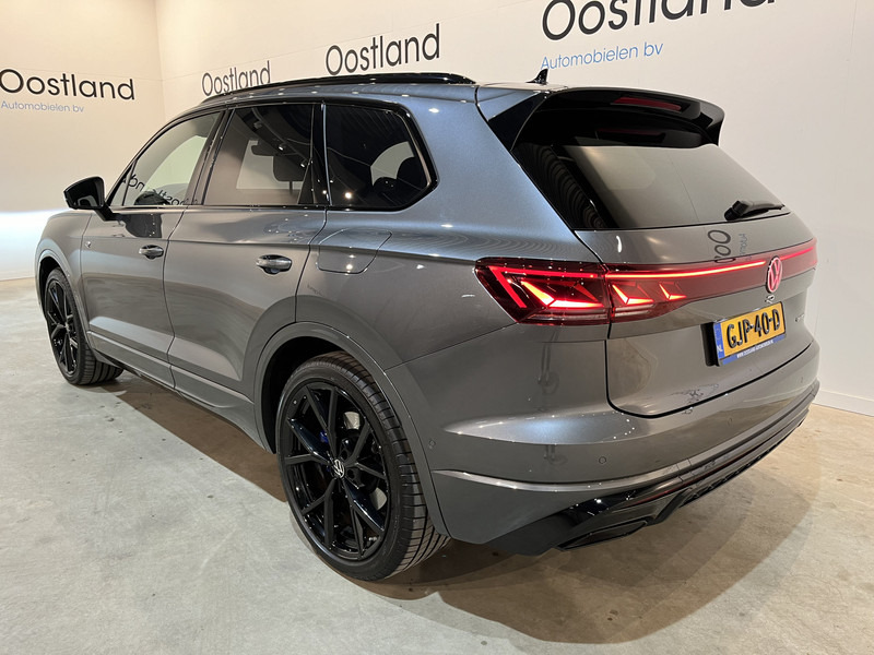Volkswagen Touareg R 3.0 TSi 462 PK eHybrid 4MOTION Full Options / Luchtvering / IQ Matrix / 360 Camera / Panoramadak / Head-Up / Leder / Stoelventilatie / Stoelverwarming - Mobil SUV: gambar 4 Volkswagen Touareg R 3.0 TSi 462 PK eHybrid 4MOTION Full Options / Luchtvering / IQ Matrix / 360 Camera / Panoramadak / Head-Up / Leder / Stoelventilatie / Stoelverwarming - Mobil SUV: gambar 4