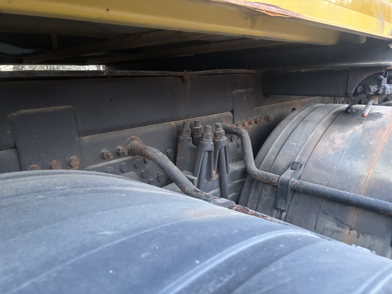 RENAULT K380 6x6 K380 6x6 SCHMIDT STRATOS III GRITTER/SPREADER PLOUGH - Truk bajak salju: gambar 5 RENAULT K380 6x6 K380 6x6 SCHMIDT STRATOS III GRITTER/SPREADER PLOUGH - Truk bajak salju: gambar 5