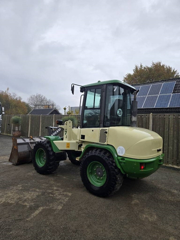 Volvo L 30 B - Wheel loader: gambar 5 Volvo L 30 B - Wheel loader: gambar 5
