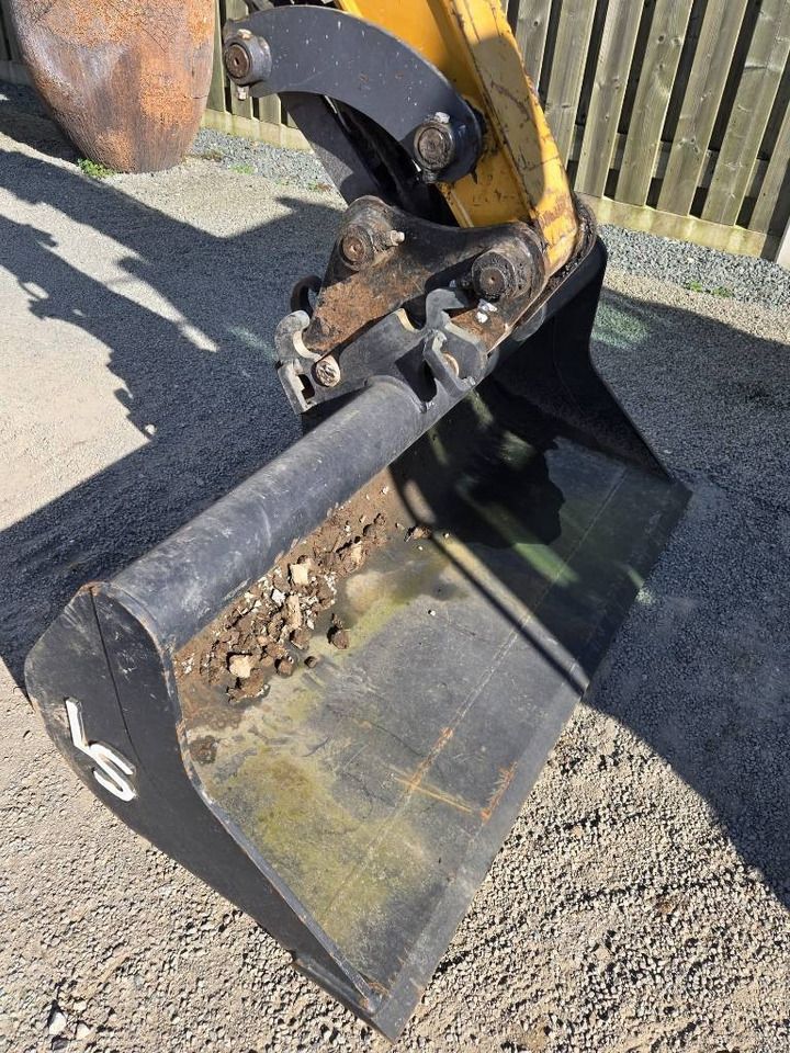 Ekskavator mini XCMG XE 35 E: gambar 11