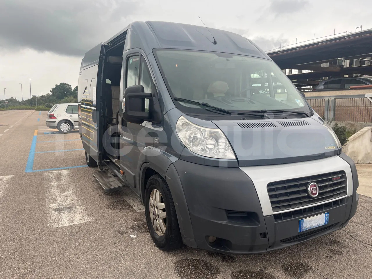 Fiat Ducato - Bus mini, Van penumpang: gambar 1 Fiat Ducato - Bus mini, Van penumpang: gambar 1