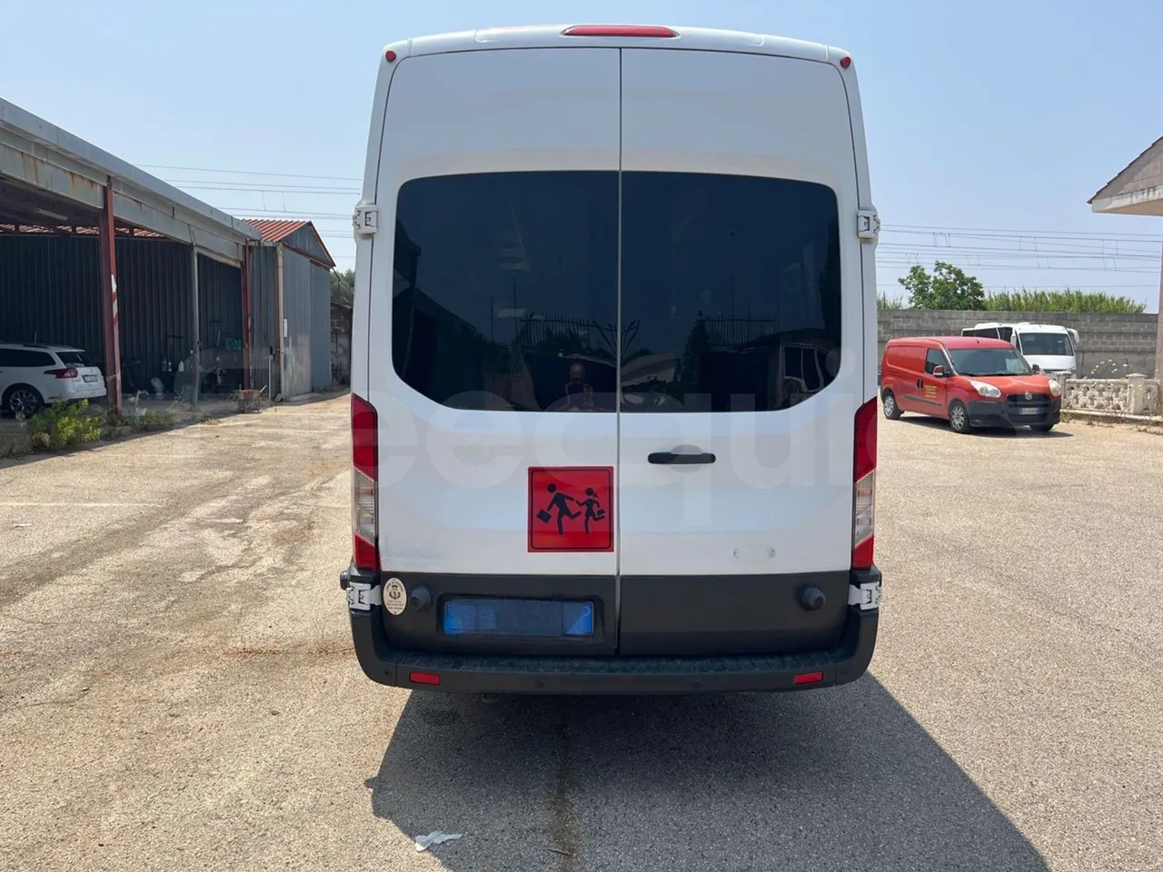 Ford Transit - Bus mini, Van penumpang: gambar 5 Ford Transit - Bus mini, Van penumpang: gambar 5