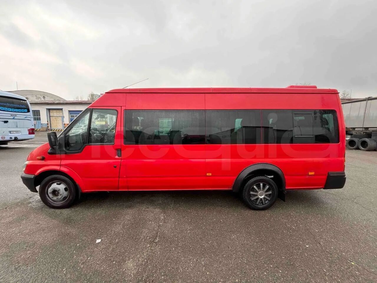Ford Transit - Bus pinggiran kota: gambar 3 Ford Transit - Bus pinggiran kota: gambar 3