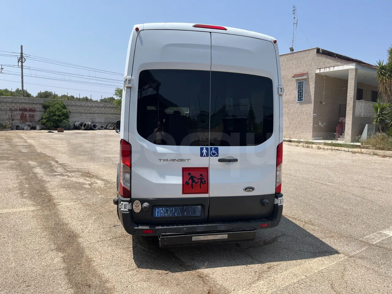 Ford Transit - Bus mini, Van penumpang: gambar 5 Ford Transit - Bus mini, Van penumpang: gambar 5