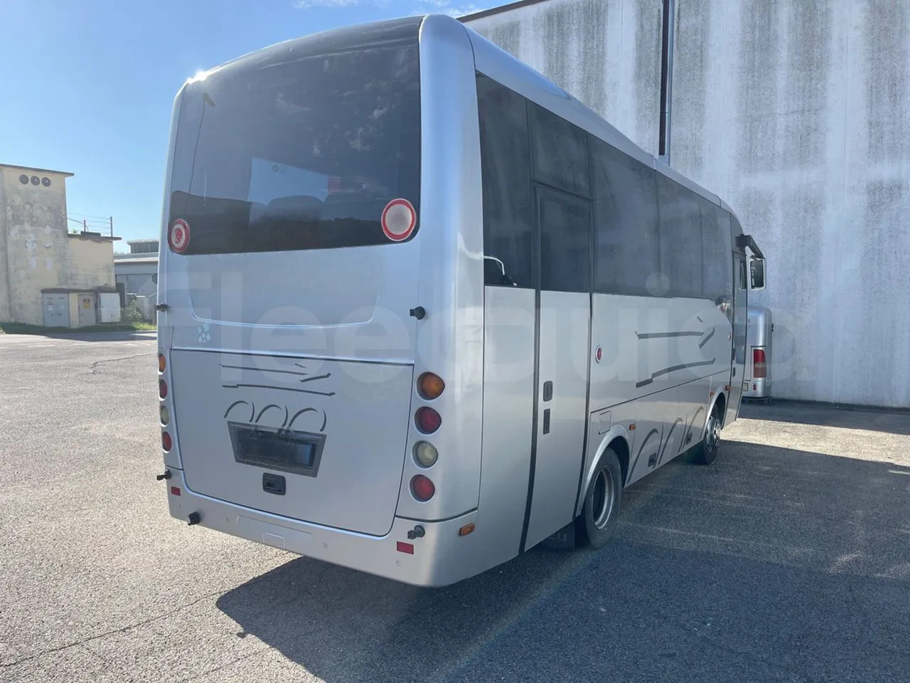 Bus kota ISUZU Novo: gambar 11