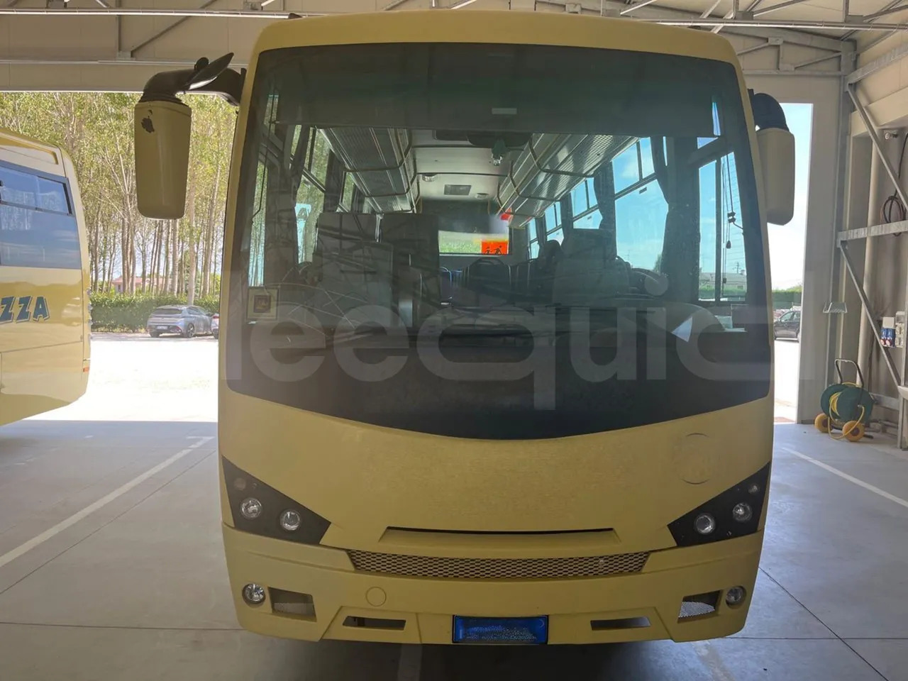 ISUZU Turquoise/Sb - Bus sekolah: gambar 2 ISUZU Turquoise/Sb - Bus sekolah: gambar 2