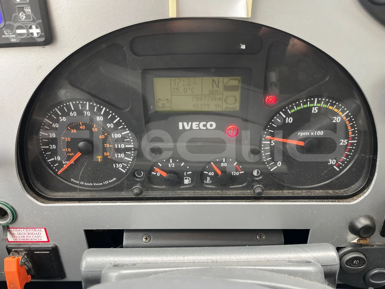 Irisbus 397E.12 - Bus pariwisata: gambar 3 Irisbus 397E.12 - Bus pariwisata: gambar 3