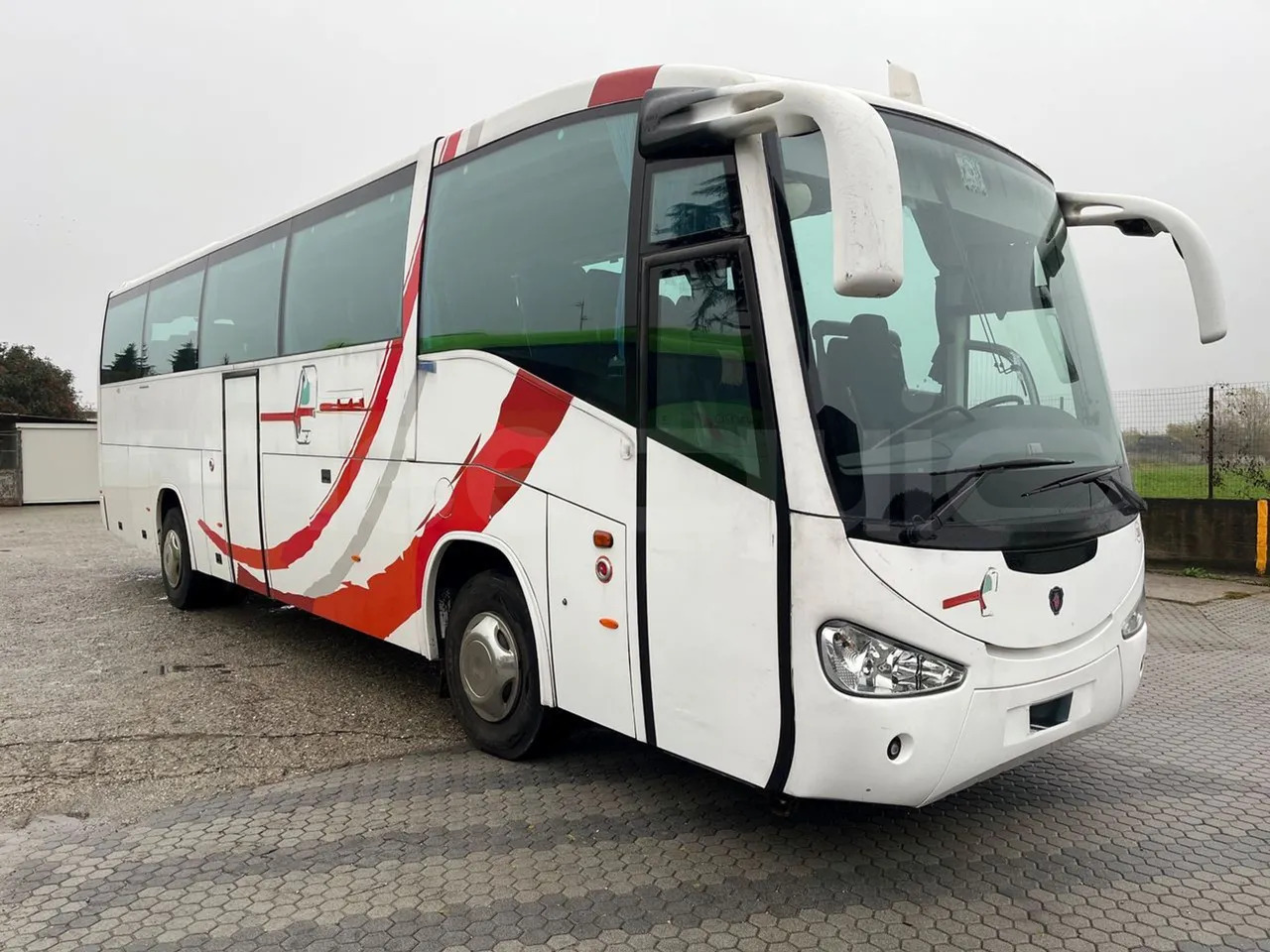 Irizar Scania - Bus pariwisata: gambar 1 Irizar Scania - Bus pariwisata: gambar 1