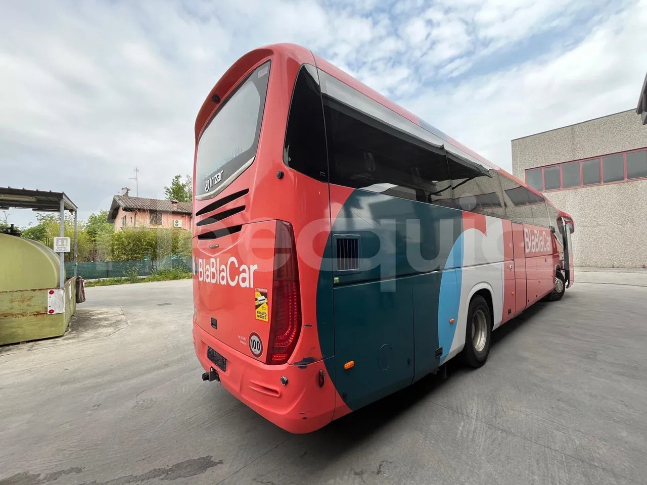 Bus pariwisata Irizar i6: gambar 9