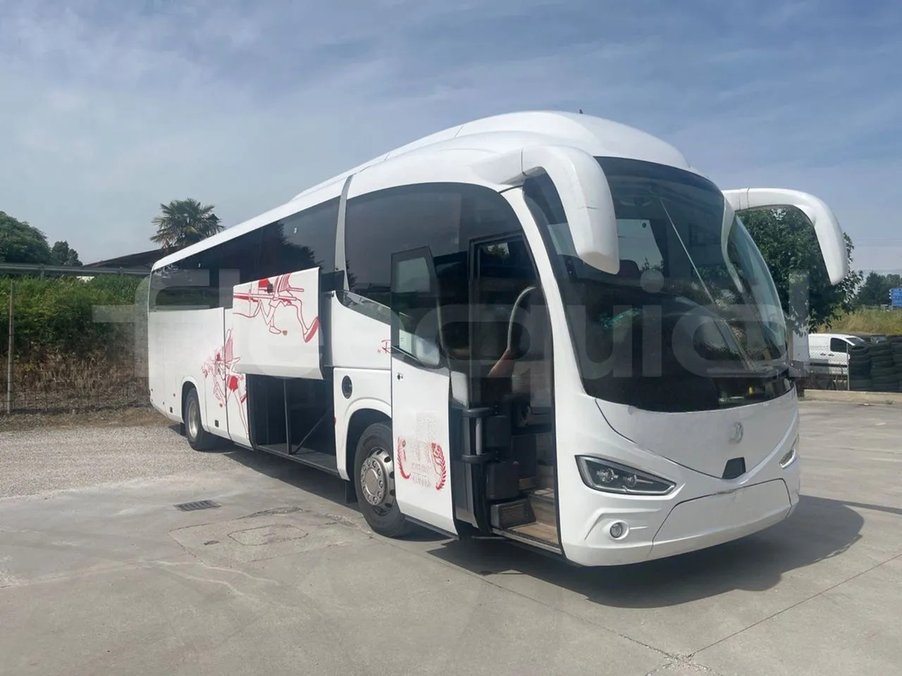 Irizar i6 - Bus pariwisata: gambar 1 Irizar i6 - Bus pariwisata: gambar 1