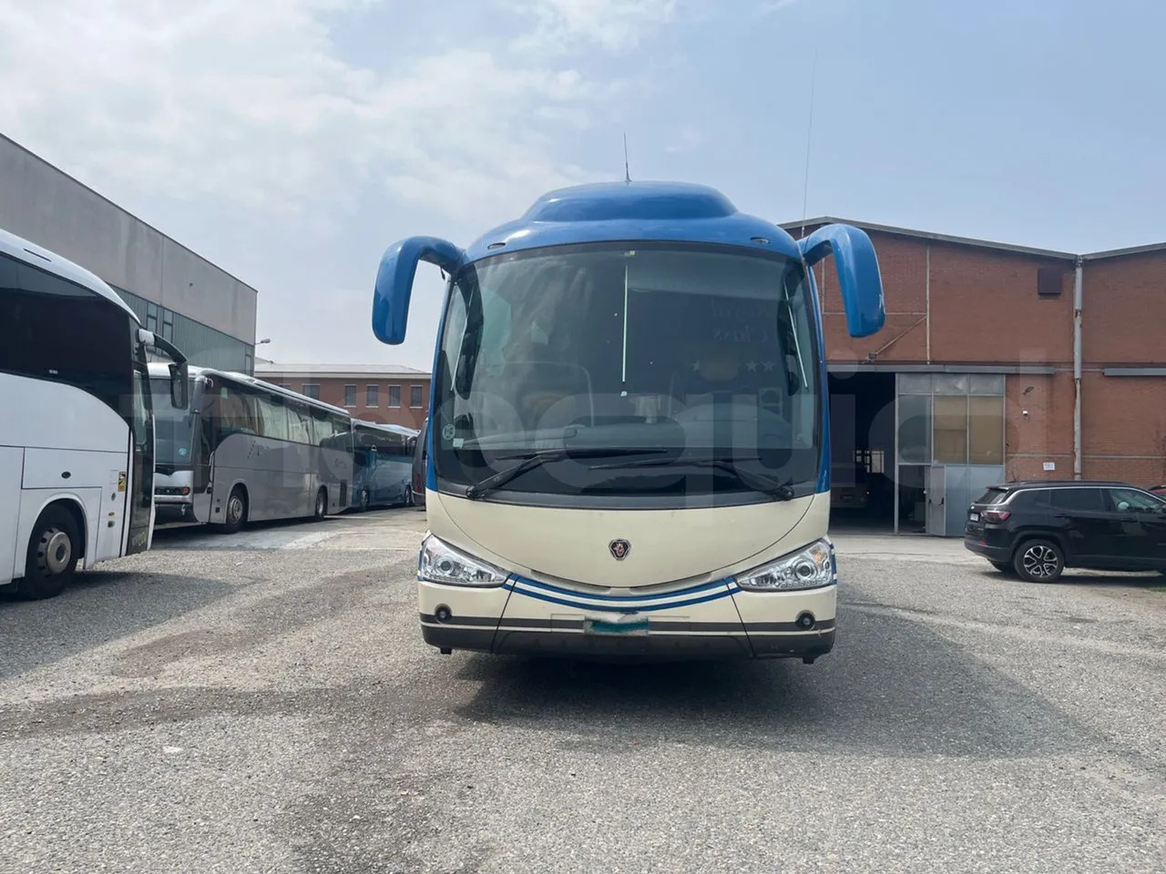 Irizar pb Scania - Bus pariwisata: gambar 1 Irizar pb Scania - Bus pariwisata: gambar 1