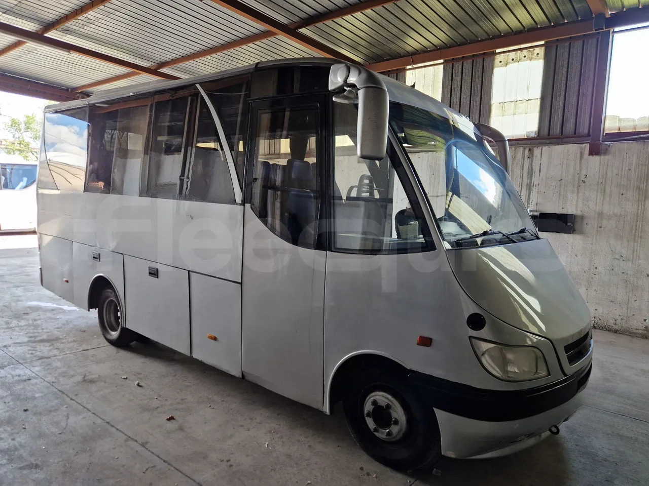 Iveco 65C15/70 - Bus pariwisata: gambar 3 Iveco 65C15/70 - Bus pariwisata: gambar 3