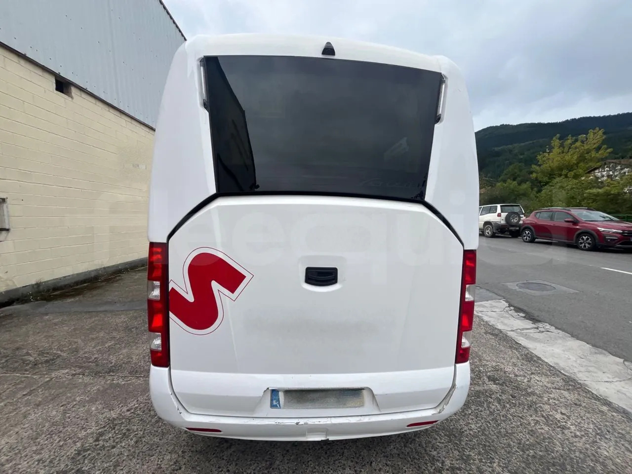 Iveco A50C17 - Bus mini, Van penumpang: gambar 5 Iveco A50C17 - Bus mini, Van penumpang: gambar 5