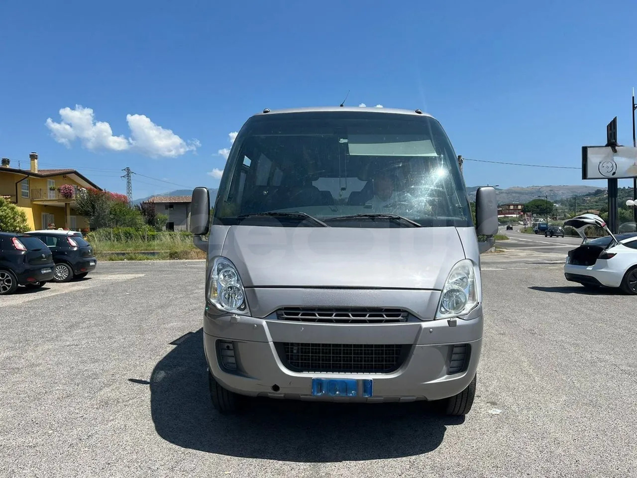 Iveco A65C/E4/27 - Bus pariwisata: gambar 2 Iveco A65C/E4/27 - Bus pariwisata: gambar 2
