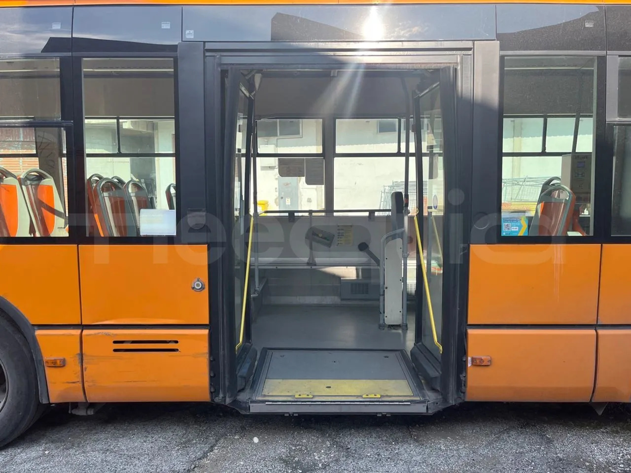 Bus kota Iveco Citelis: gambar 14