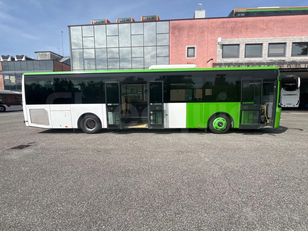 Bus kota Iveco Crossway: gambar 12