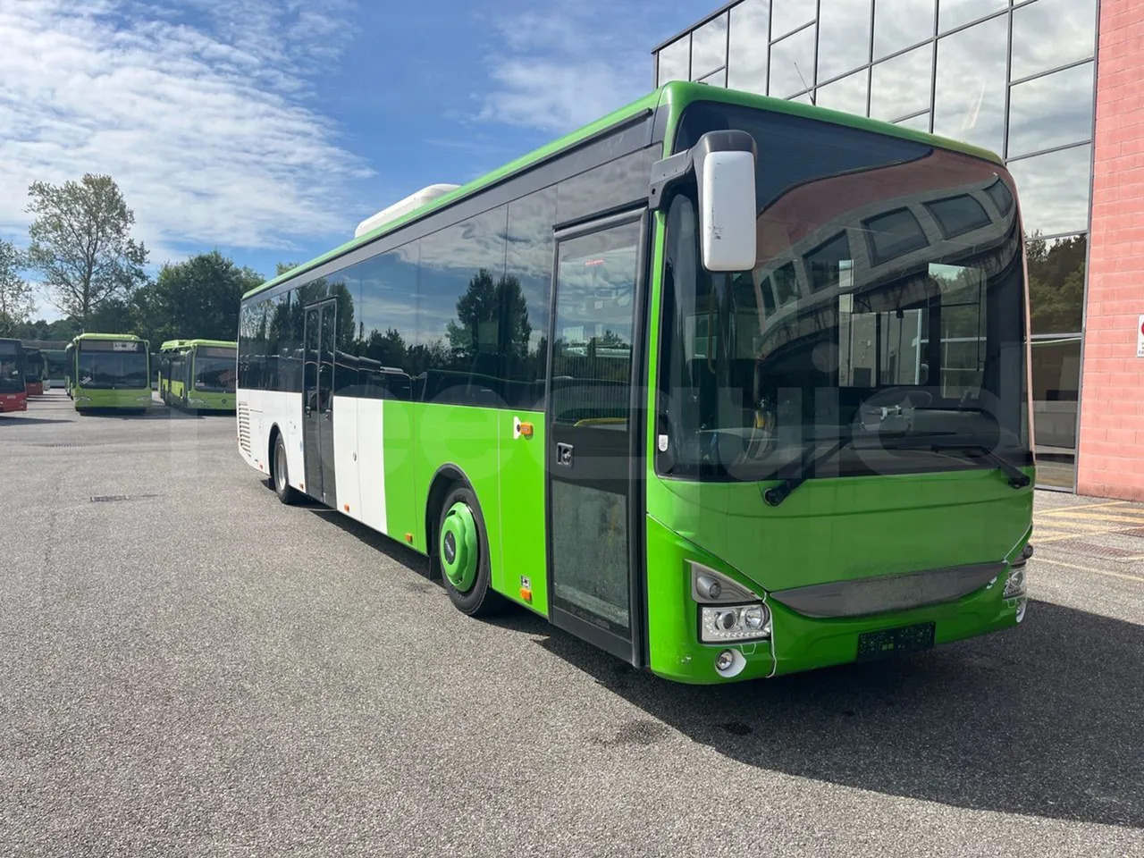 Iveco Crossway - Bus pinggiran kota: gambar 1 Iveco Crossway - Bus pinggiran kota: gambar 1
